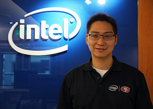 Scott C. Huang, Product Marketing Manager at the APAC Platform Marketing & Business Operation of Intel, recommends the ASUS T300 Chi, remarked that it even topped Apple’s iPad in terms of performance