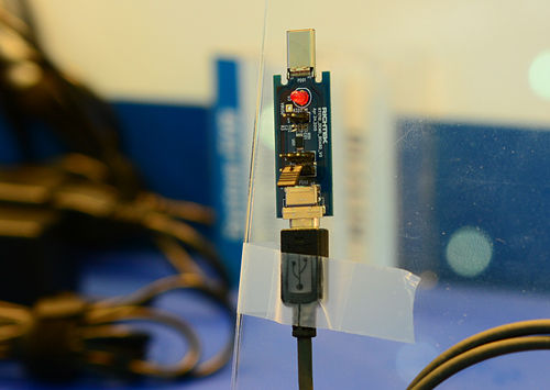 RT1710 e-Marker controller is packaged as 8Pin DFN, which is the smallest controller SoC in Taiwan