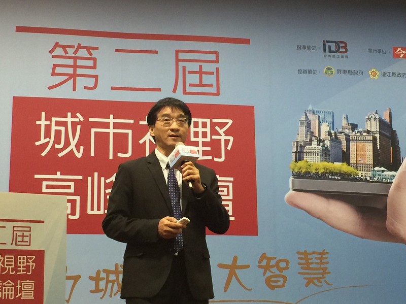 屏東縣長潘孟安表示，屏東縣的智慧城市政策以農業為核心。(攝影／王明德)