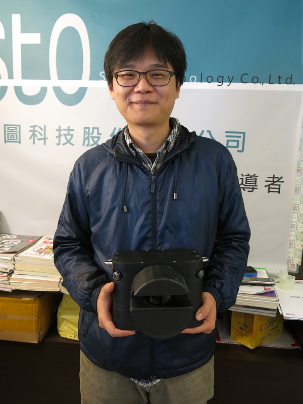 司圖科技執行長林詩頎表示，台灣的法令對於自造者的限制並不多，往往讓Maker發展受限的是，這些自造者無法有效的找到產品市場與商機。
