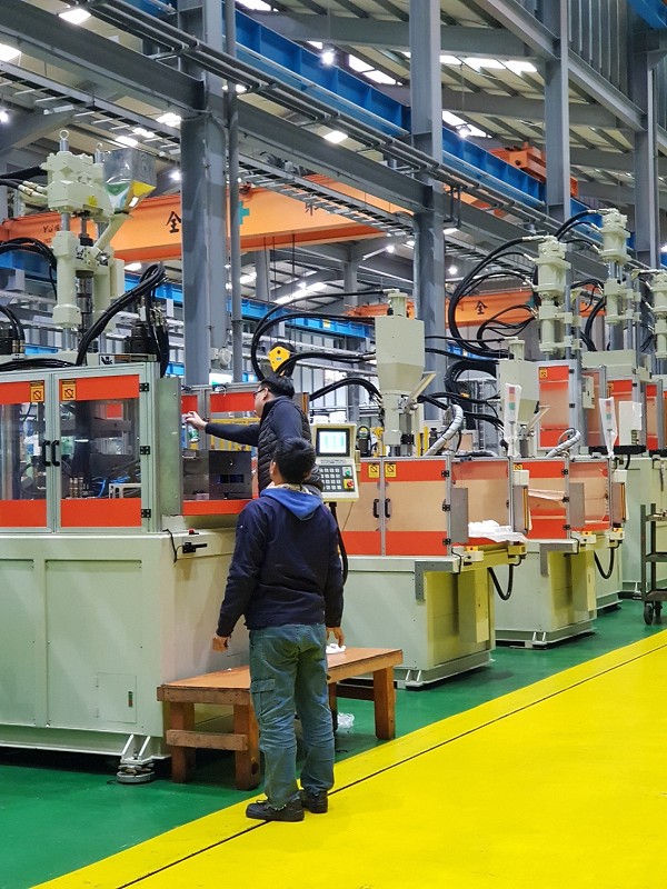 工具機產業的客製化，要同時滿足顧客價值與企業本身獲利。（攝影／王明德）
