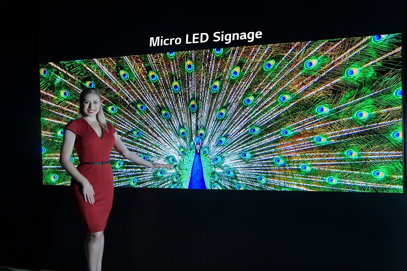 在美國InfoComm 2019上，LG Display發表一款新的8K Micro LED顯示器，其畫素製程達到50微米。（source: LGD）