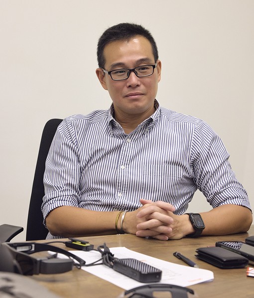台灣愛普生視覺科技營業部副總經理黃少白