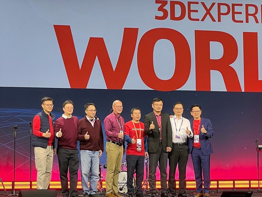 台灣總代理實威國際執行副總楊楚治等代表參加3DEXPERIENCE WORLD 2025
