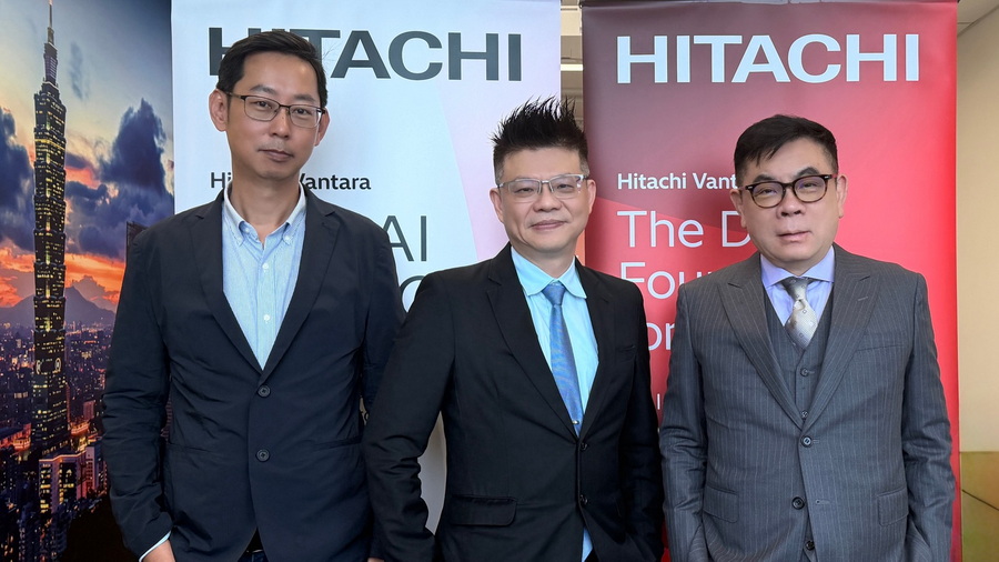 右起為Hitachi Vantara 台灣區總經理 江偉儀、首席技術顧問 林祈禎、資深技術顧問 歐全鎰