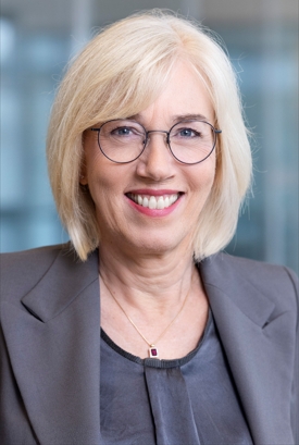 英飛凌董事會成員暨數位轉型與永續發展長Elke Reichart