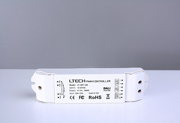 具有DALI介面的控制器設備。
