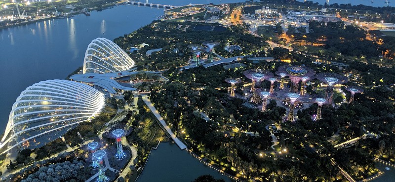 使用Pixel 2的夜視模式所拍攝的新加坡夜景
