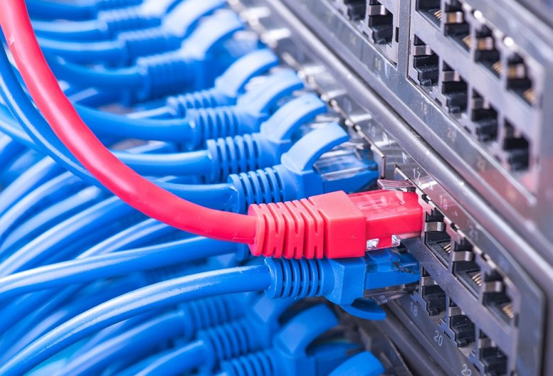 當網路僅有乙太網可供使用時，NVMe-over-RoCE是共用儲存或超融合基礎架構（HCI）連接的理想選擇。 (source: kacecommunications)