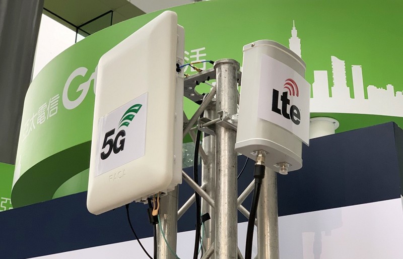 5G商用新架構。全球已有27個國家、超過50個電信營運商布建5G網路。