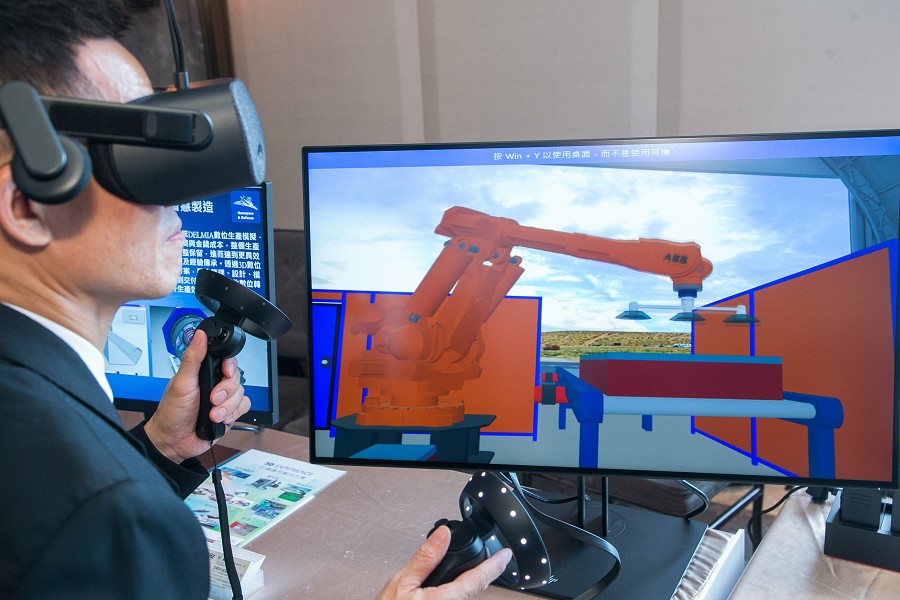 虛實整合也能進一步結合VR、MR協助銷售做客戶服務。