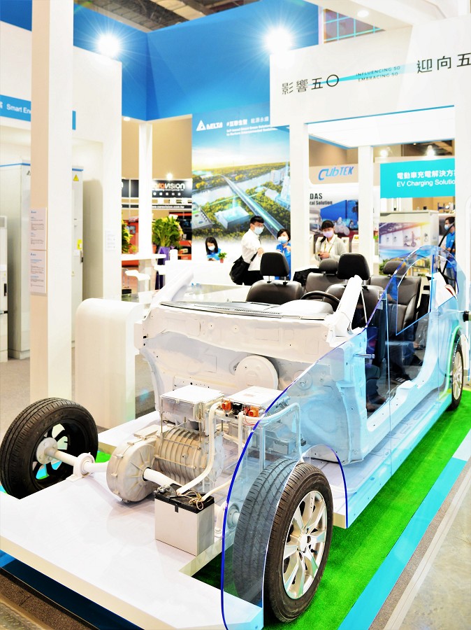因應電動車零組件、規格生產模式持續多元化發展，未來勢將走向共用平台的供應鏈，促使模組化應用越來越成熟。（攝影：陳念舜）