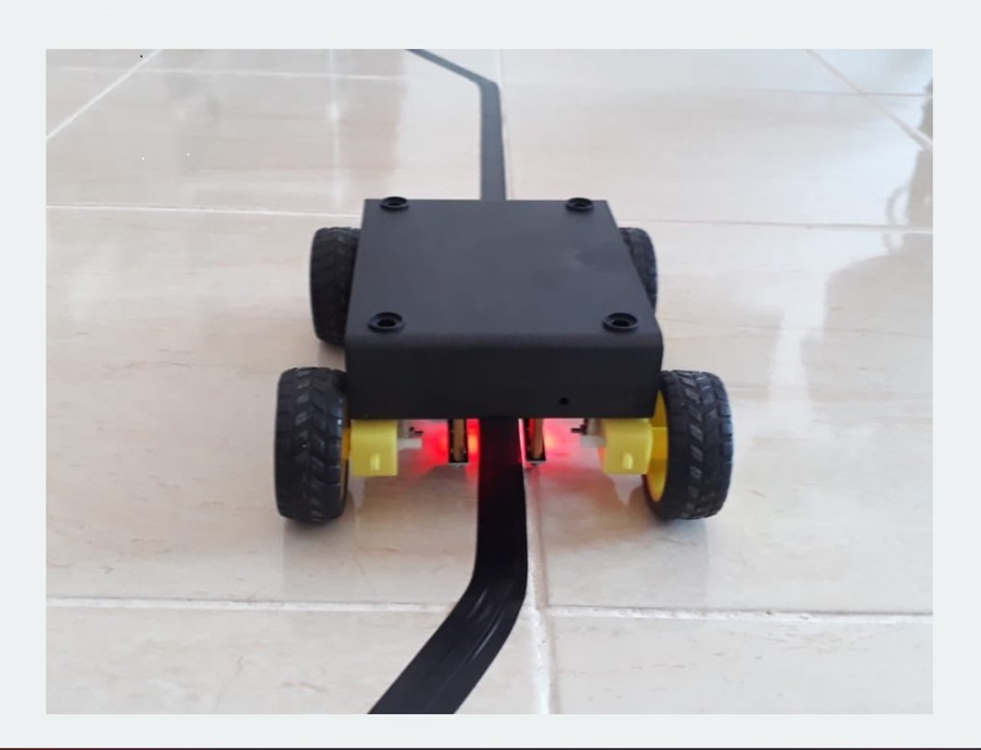 翻攝自arduino.cc 網站：<a href="https://projecthub.arduino.cc/lightthedreams/line-following-robot-34b1d3">圖片來源</a>，特此致謝！
