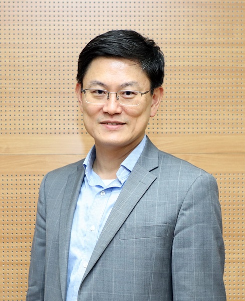 國立清華大學清華講座教授暨虎尾科技大學副校長張禎元