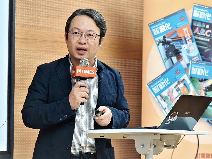鼎新數智公司製造業事業群數位專家黃正傑現身說法，解析企業正面臨的諸多挑戰，以及可提供所需AI解決方案的策略佈局。（攝影／王岫晨）