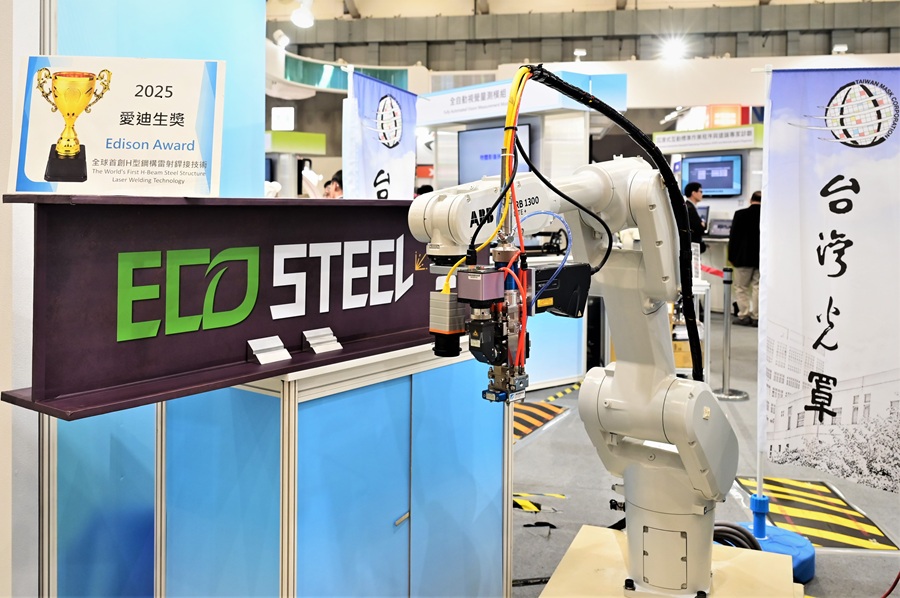 台灣光罩決定展開多角化經營，跨足鋼構、儲能及自動化領域，深耕營造市場。(攝影:陳念舜)