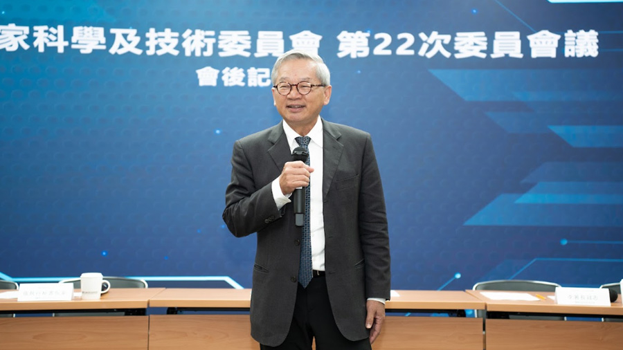 行政院政務委員兼國科會主委吳誠文